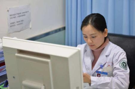 丁纯市长视察一院 强调要提升公共服务质量 丁纯市长视察一院 强调要提升公共服务质量